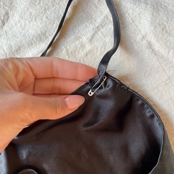 LEA & VIOLA SATIN LOW BACK DRESS- Medium - Picture 7 of 9